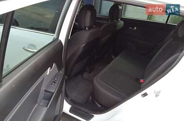 Позашляховик / Кросовер Kia Sportage 2011 в 