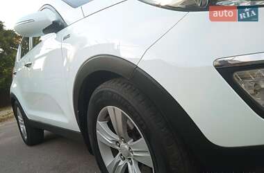 Позашляховик / Кросовер Kia Sportage 2011 в 