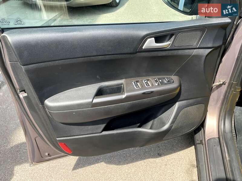 Внедорожник / Кроссовер Kia Sportage 2018 в Киеве