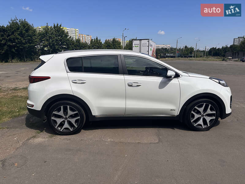 Позашляховик / Кросовер Kia Sportage 2016 в Києві