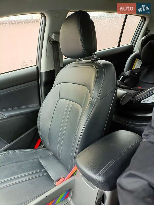 Внедорожник / Кроссовер Kia Sportage 2015 в Здолбунове