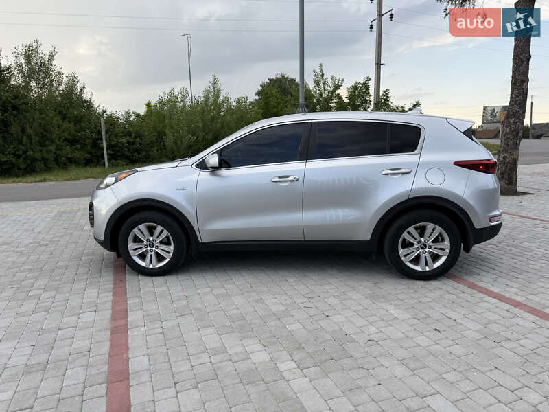 Позашляховик / Кросовер Kia Sportage 2015 в Старокостянтинові