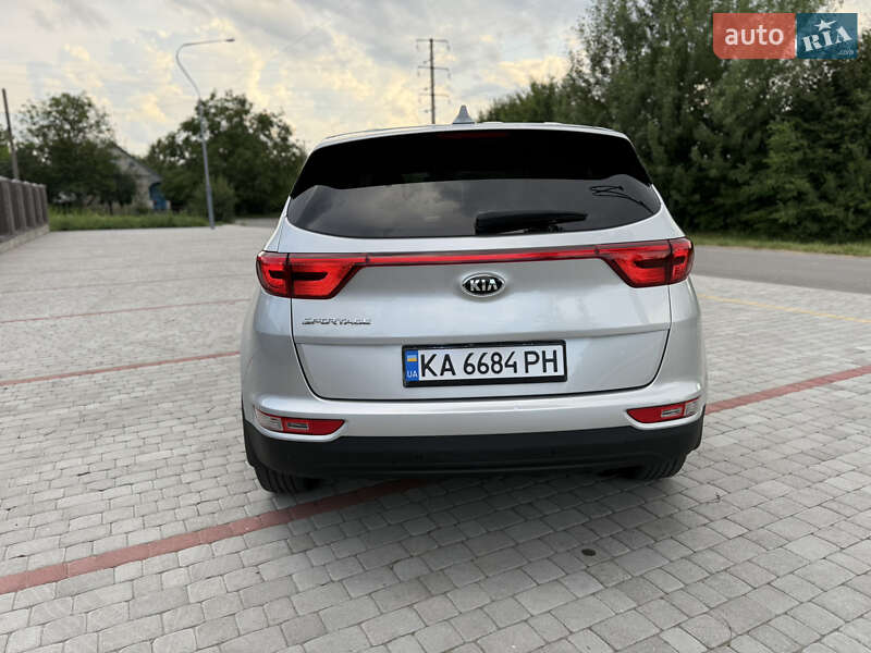 Позашляховик / Кросовер Kia Sportage 2015 в Старокостянтинові