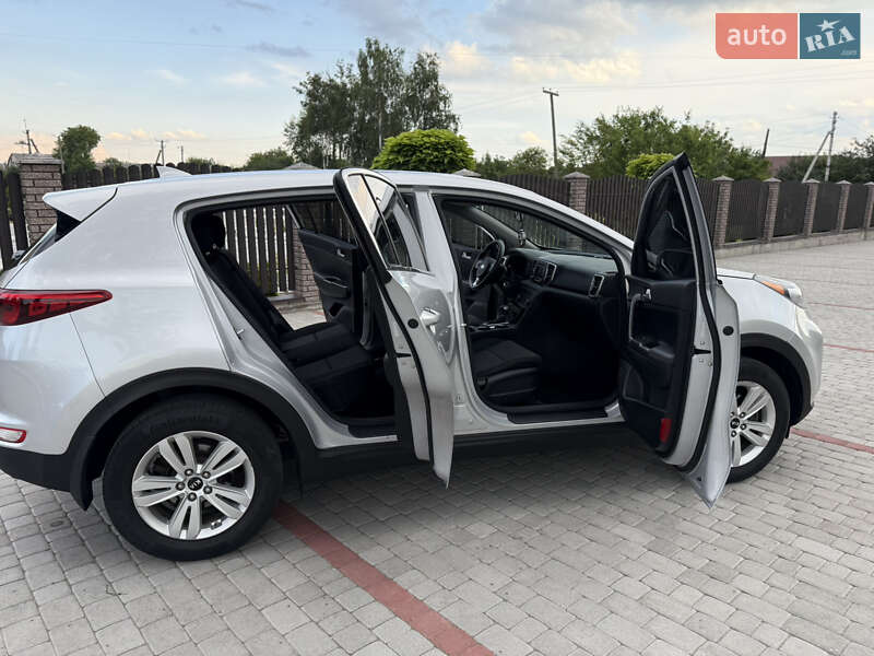 Позашляховик / Кросовер Kia Sportage 2015 в Старокостянтинові