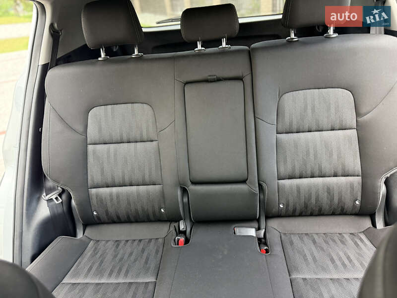 Позашляховик / Кросовер Kia Sportage 2015 в Старокостянтинові