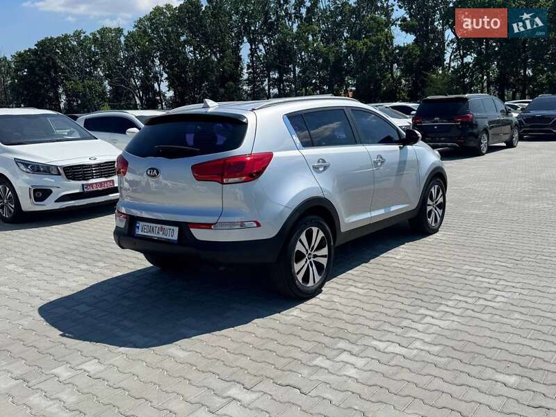 Позашляховик / Кросовер Kia Sportage 2014 в Києві