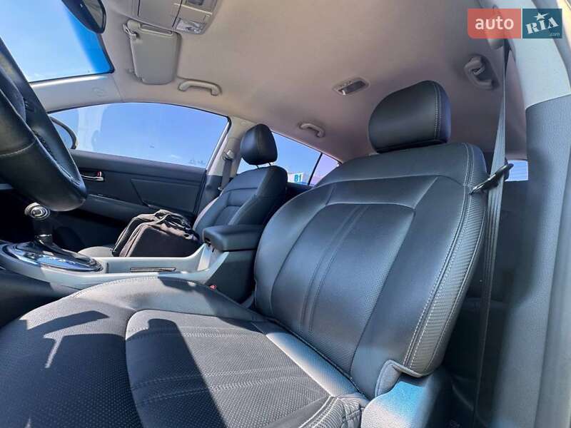 Позашляховик / Кросовер Kia Sportage 2014 в Києві
