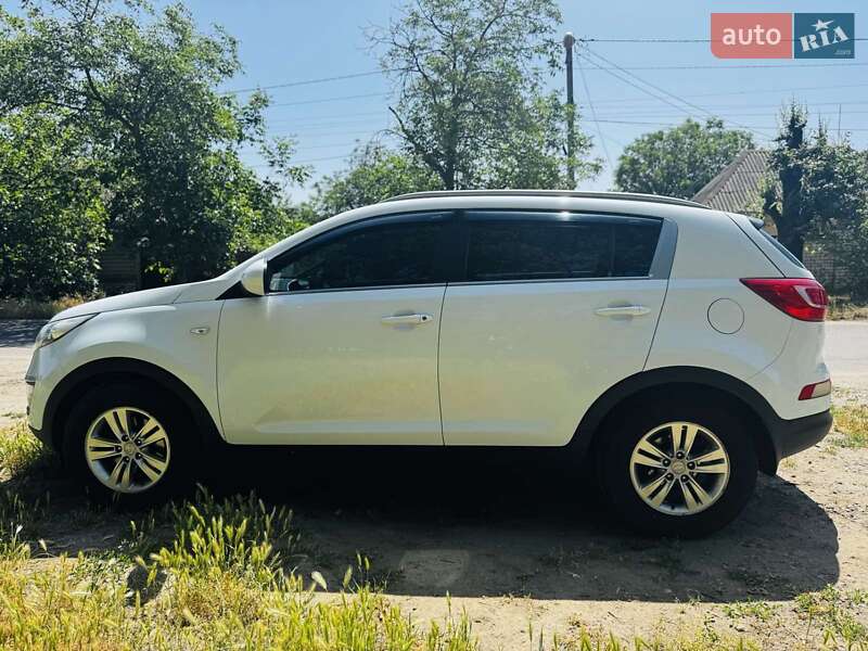 Позашляховик / Кросовер Kia Sportage 2012 в Миколаєві