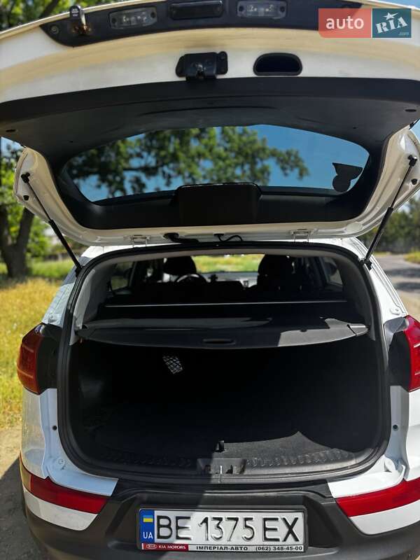 Позашляховик / Кросовер Kia Sportage 2012 в Миколаєві