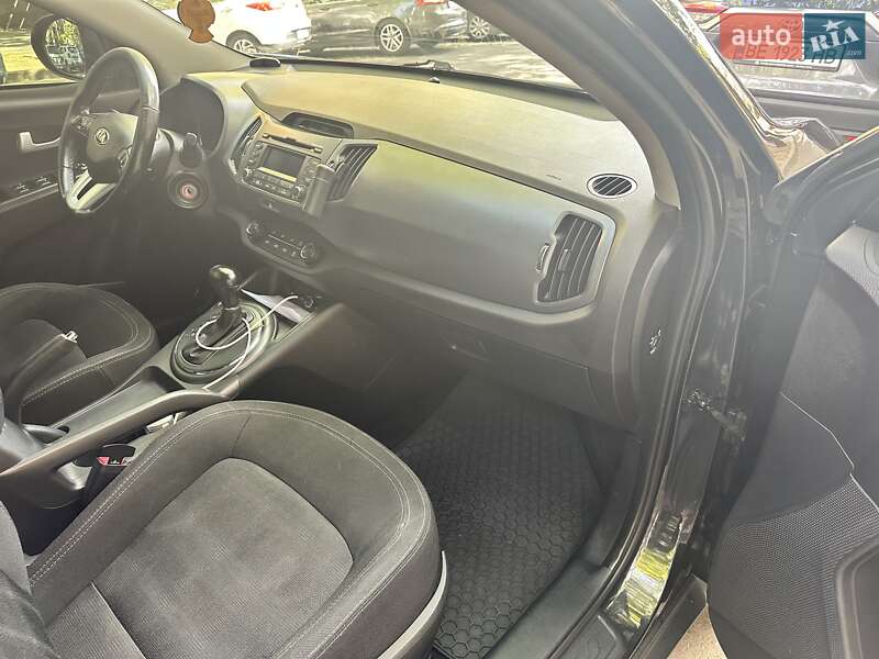 Внедорожник / Кроссовер Kia Sportage 2012 в Николаеве