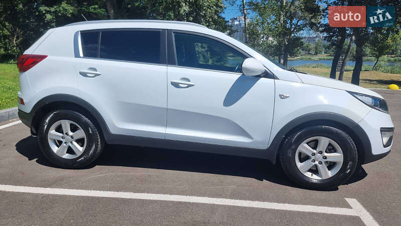 Внедорожник / Кроссовер Kia Sportage 2014 в Киеве
