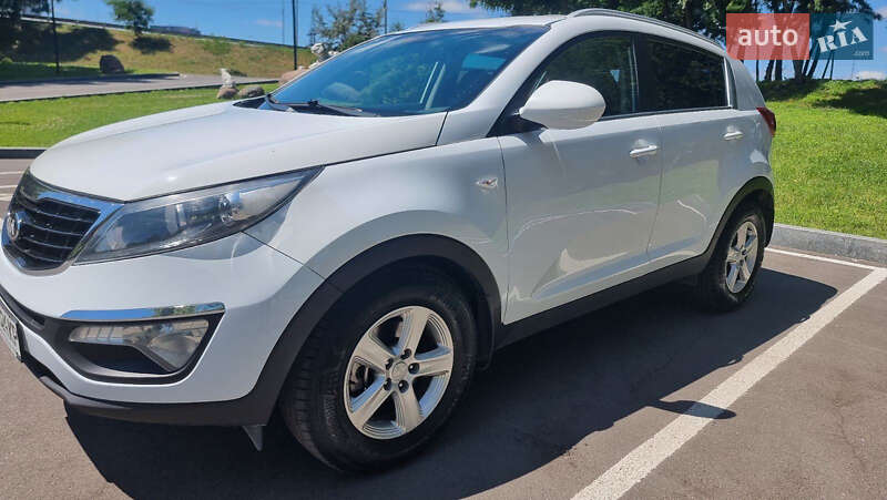 Внедорожник / Кроссовер Kia Sportage 2014 в Киеве