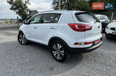 Внедорожник / Кроссовер Kia Sportage 2011 в 