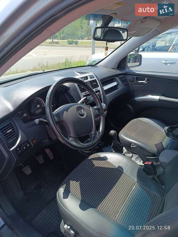 Внедорожник / Кроссовер Kia Sportage 2007 в Запорожье