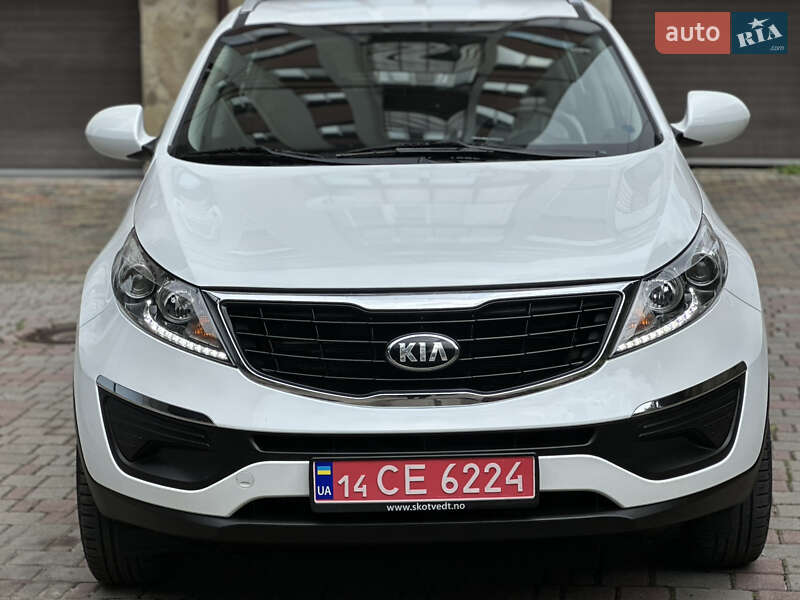 Внедорожник / Кроссовер Kia Sportage 2014 в Надворной