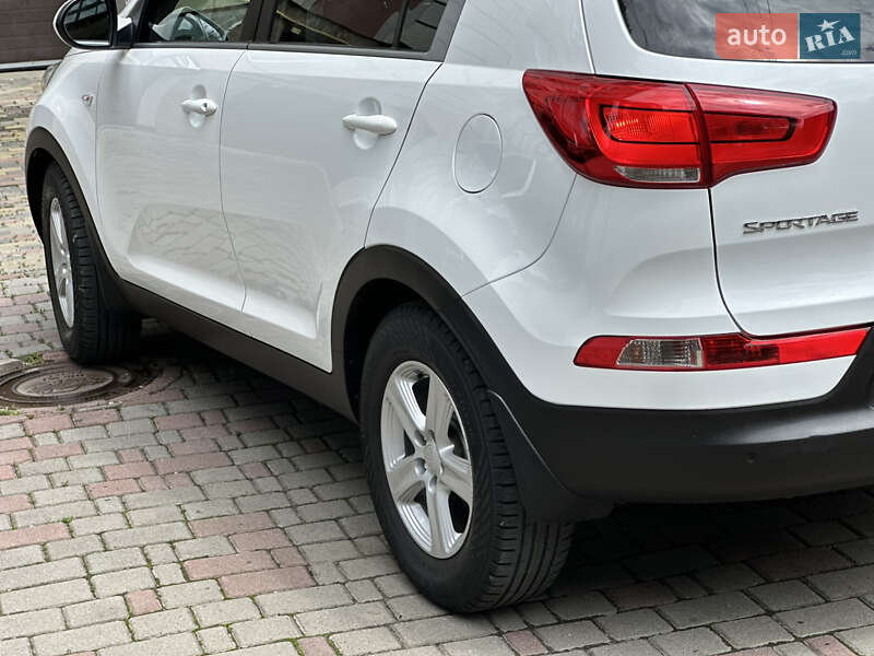 Внедорожник / Кроссовер Kia Sportage 2014 в Надворной