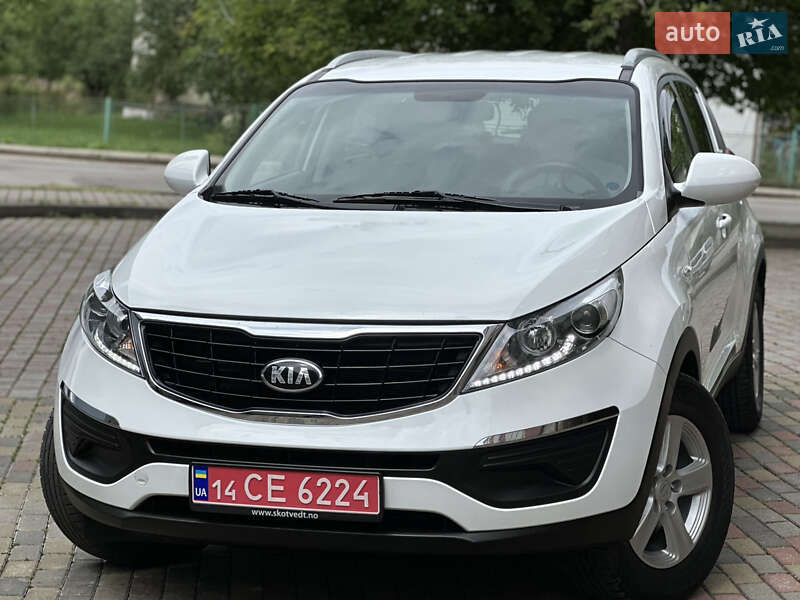 Внедорожник / Кроссовер Kia Sportage 2014 в Надворной
