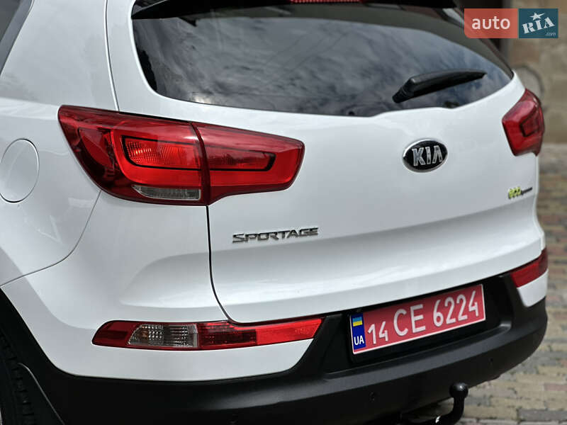 Внедорожник / Кроссовер Kia Sportage 2014 в Надворной