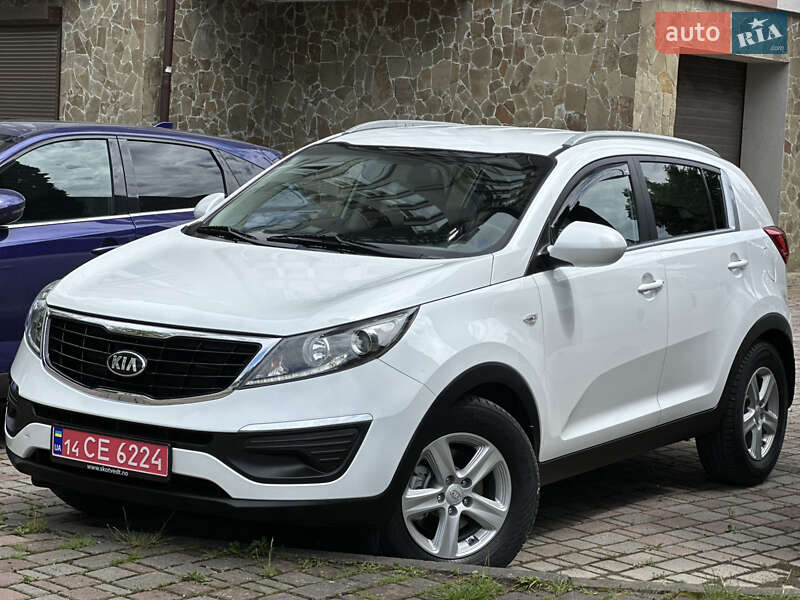 Внедорожник / Кроссовер Kia Sportage 2014 в Надворной