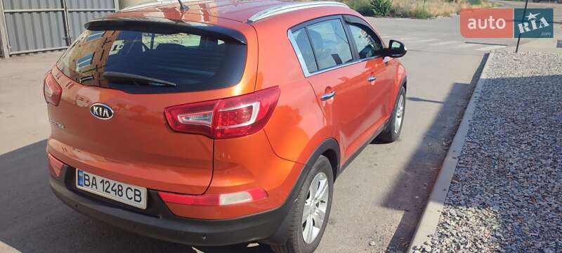 Внедорожник / Кроссовер Kia Sportage 2012 в Александрие