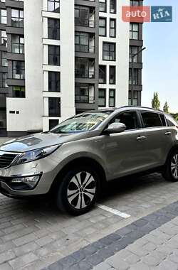 Позашляховик / Кросовер Kia Sportage 2011 в Луцьку