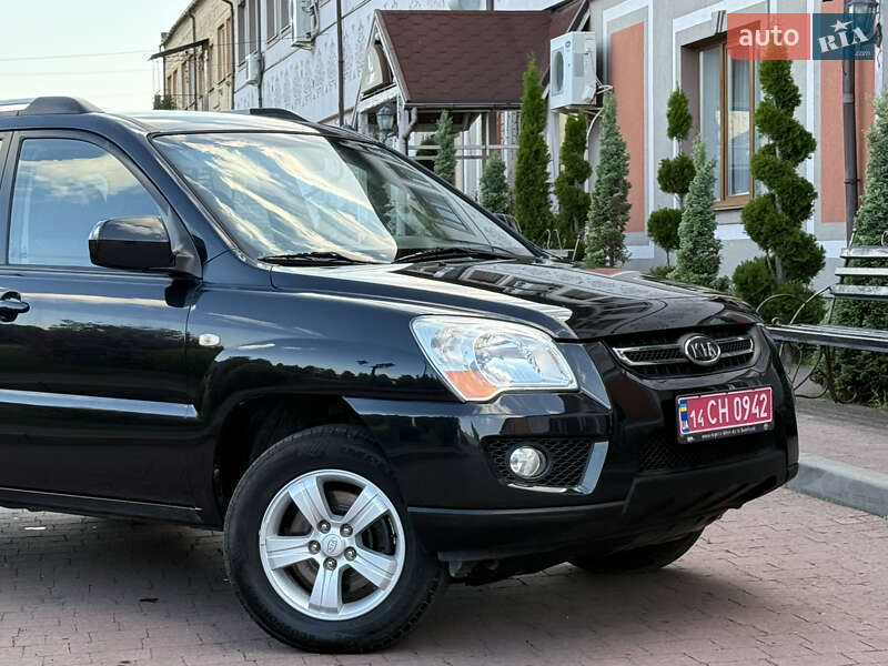 Позашляховик / Кросовер Kia Sportage 2009 в Стрию