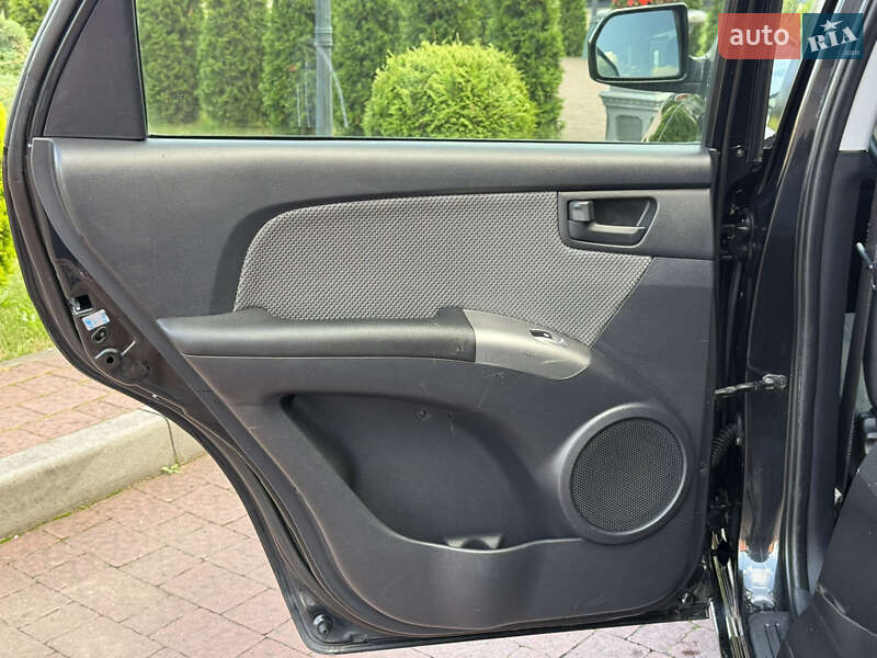 Позашляховик / Кросовер Kia Sportage 2009 в Стрию