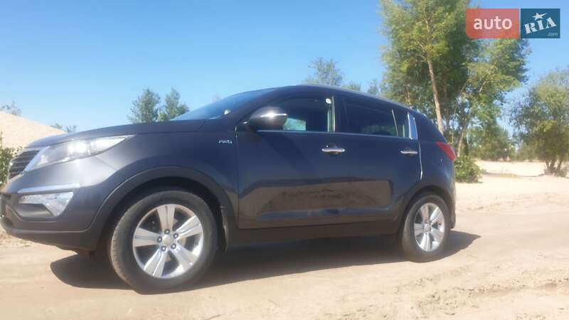 Позашляховик / Кросовер Kia Sportage 2011 в Черкасах