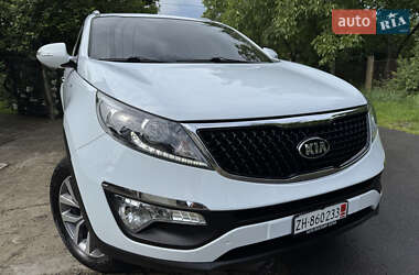 Позашляховик / Кросовер Kia Sportage 2015 в 