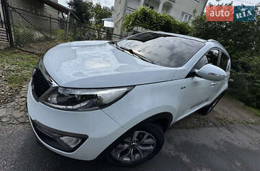 Позашляховик / Кросовер Kia Sportage 2015 в 