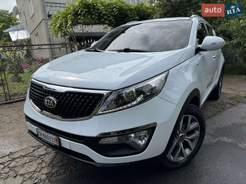 Позашляховик / Кросовер Kia Sportage 2015 в 