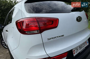 Позашляховик / Кросовер Kia Sportage 2015 в 
