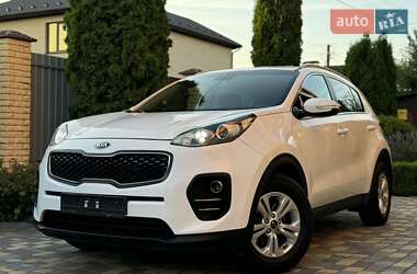 Внедорожник / Кроссовер Kia Sportage 2016 в 
