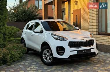 Внедорожник / Кроссовер Kia Sportage 2016 в 