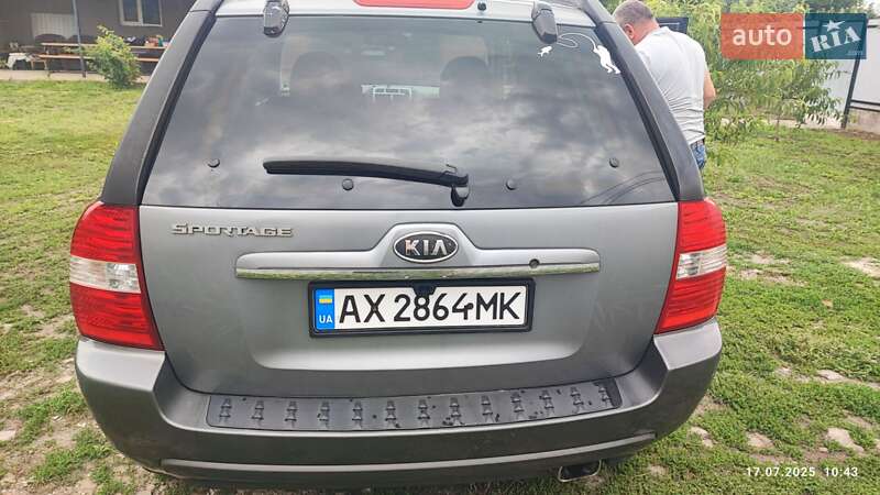 Внедорожник / Кроссовер Kia Sportage 2007 в Краснограде