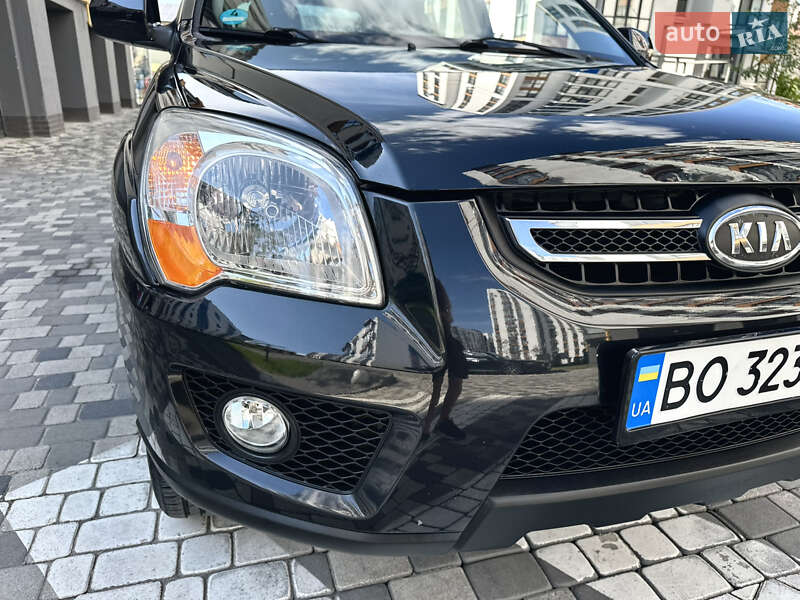 Позашляховик / Кросовер Kia Sportage 2008 в Івано-Франківську