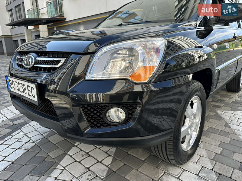 Позашляховик / Кросовер Kia Sportage 2008 в Івано-Франківську