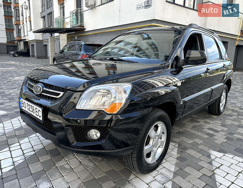 Позашляховик / Кросовер Kia Sportage 2008 в Івано-Франківську
