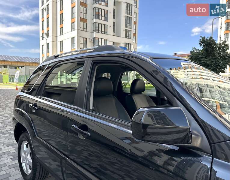 Позашляховик / Кросовер Kia Sportage 2008 в Івано-Франківську