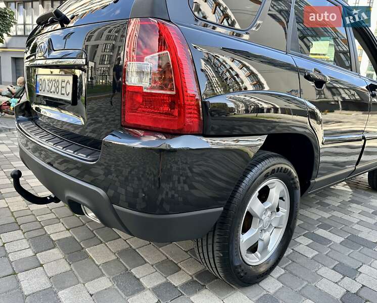 Позашляховик / Кросовер Kia Sportage 2008 в Івано-Франківську