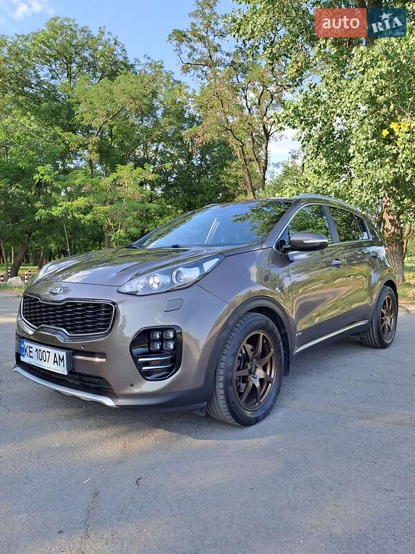 Внедорожник / Кроссовер Kia Sportage 2016 в Павлограде