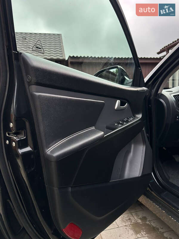 Внедорожник / Кроссовер Kia Sportage 2013 в Камне-Каширском