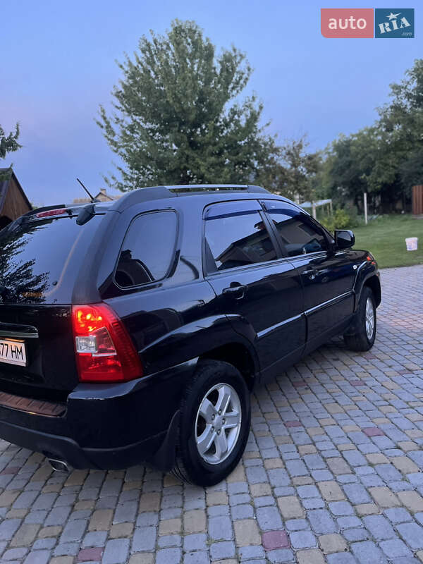 Внедорожник / Кроссовер Kia Sportage 2008 в Золочеве