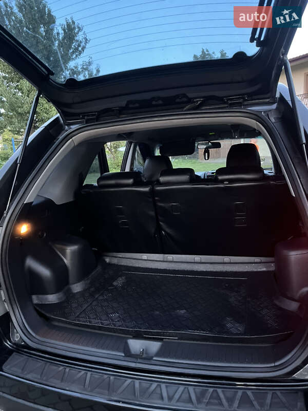 Внедорожник / Кроссовер Kia Sportage 2008 в Золочеве