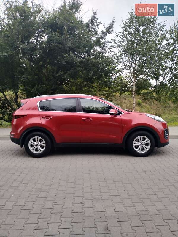 Внедорожник / Кроссовер Kia Sportage 2017 в Львове