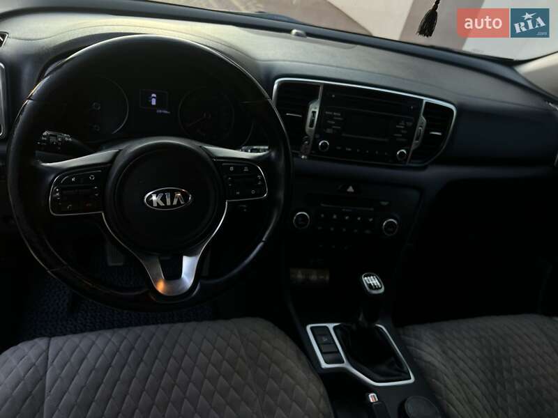 Внедорожник / Кроссовер Kia Sportage 2017 в Тернополе