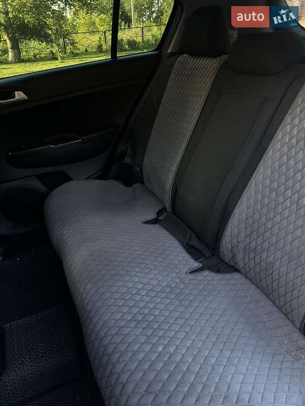 Внедорожник / Кроссовер Kia Sportage 2017 в Тернополе