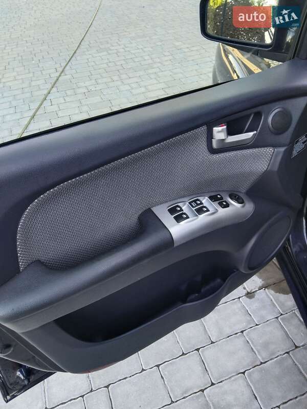 Позашляховик / Кросовер Kia Sportage 2008 в Івано-Франківську