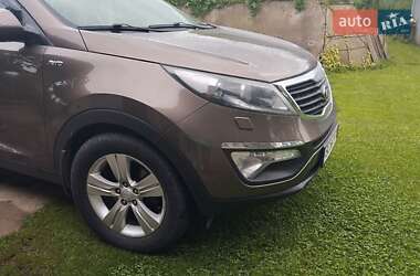 Внедорожник / Кроссовер Kia Sportage 2012 в Городке