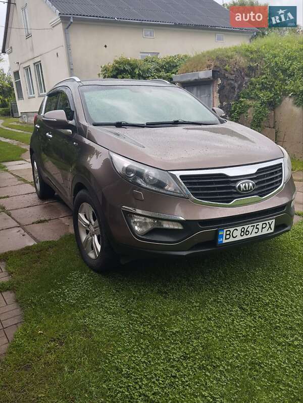 Внедорожник / Кроссовер Kia Sportage 2012 в Городке